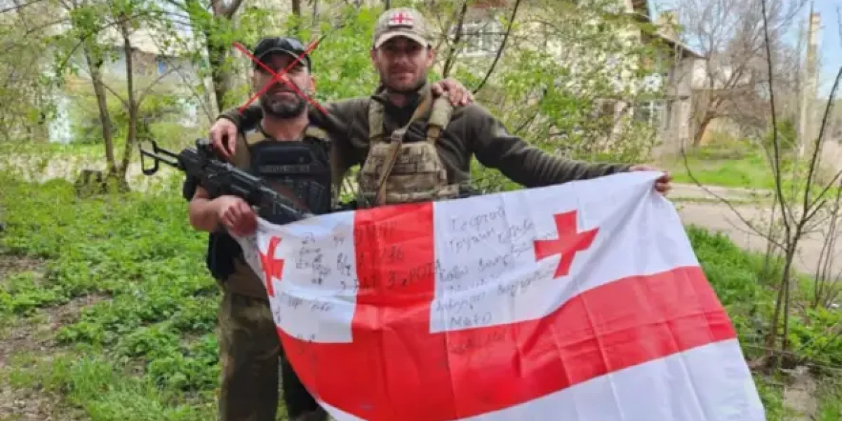 Почему Киев хочет отдать 700 наших пленных за 7 грузин, которых мы взяли под Волчанском? Почему Киев хочет отдать 700 наших пленных за 7 грузин, которых мы взяли под Волчанском?