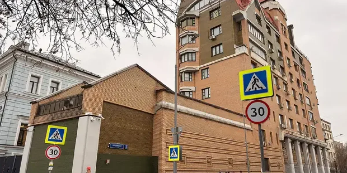 «Или живу здесь до 1 марта — или с тебя миллион». Долина поставила условие Лурье «Или живу здесь до 1 марта — или с тебя миллион». Долина поставила условие Лурье