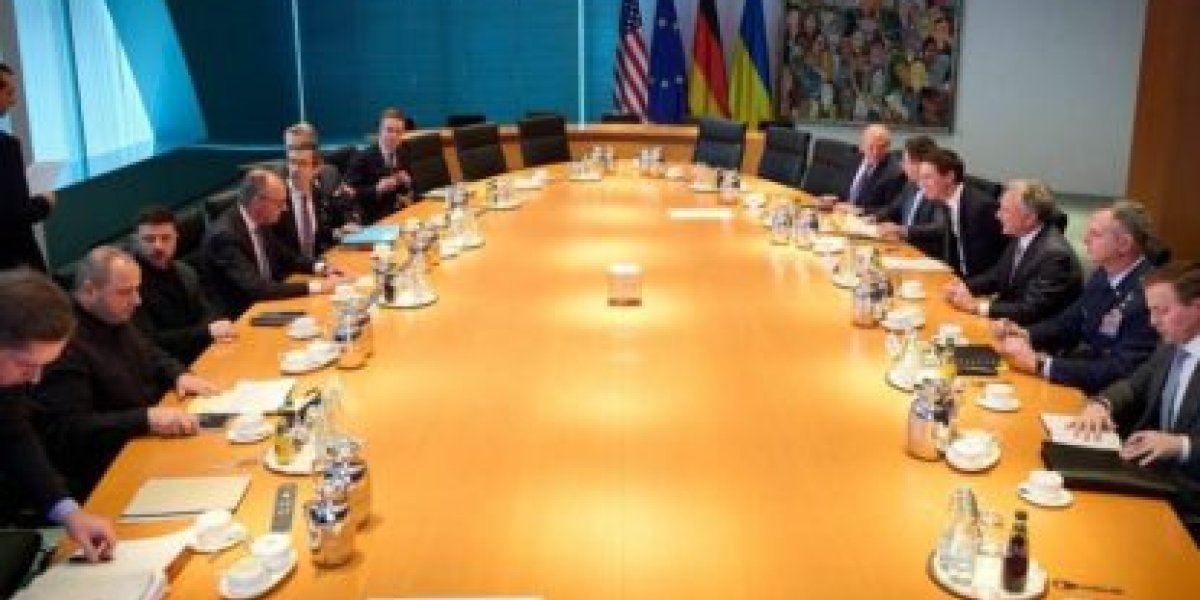 Мирные переговоры: как перестать беспокоиться и продолжить воевать спокойно Мирные переговоры: как перестать беспокоиться и продолжить воевать спокойно