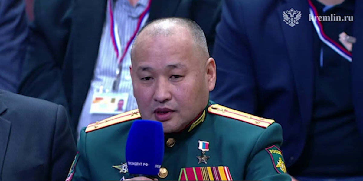 Расстреливали молодых. Герой России рассказал Путину о взятии Северска Расстреливали молодых. Герой России рассказал Путину о взятии Северска