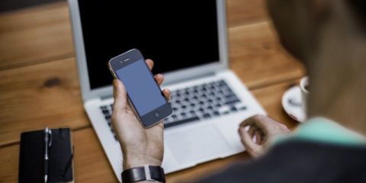 Новый закон ударит по кредитным мошенникам: всех заемщиков будут оповещать через госуслуги Новый закон ударит по кредитным мошенникам: всех заемщиков будут оповещать через госуслуги