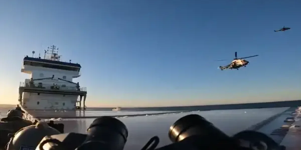 «Захватывайте русские корабли, вам ничего не будет!» При абордаже судна РФ финских операторов было больше, чем спецназа «Захватывайте русские корабли, вам ничего не будет!» При абордаже судна РФ финских операторов было больше, чем спецназа