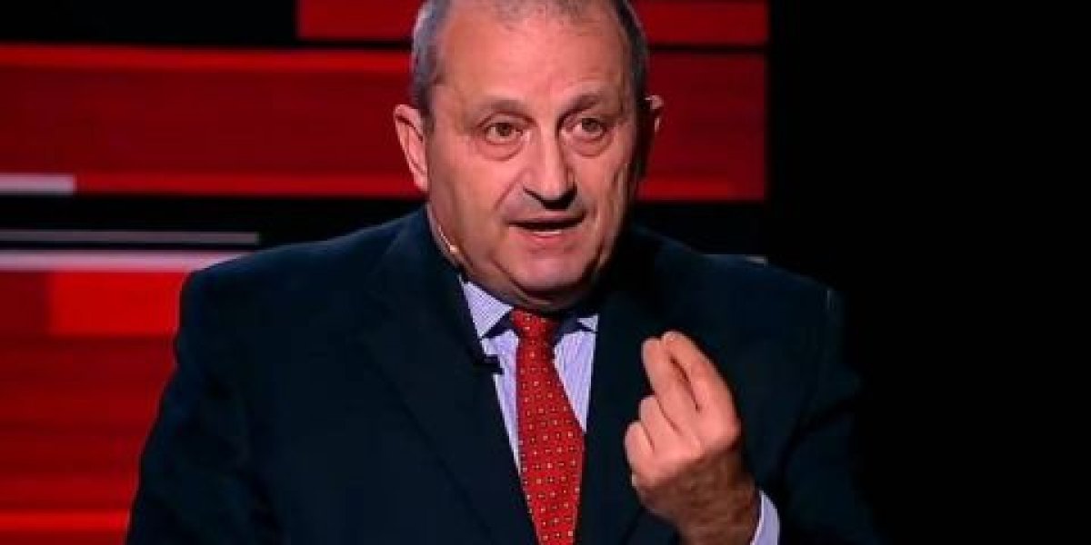 «Сдохнуть, но не уйти»: Кедми заявил, что Зеленский гребет под себя и готов сдать всех ради одного кресла «Сдохнуть, но не уйти»: Кедми заявил, что Зеленский гребет под себя и готов сдать всех ради одного кресла