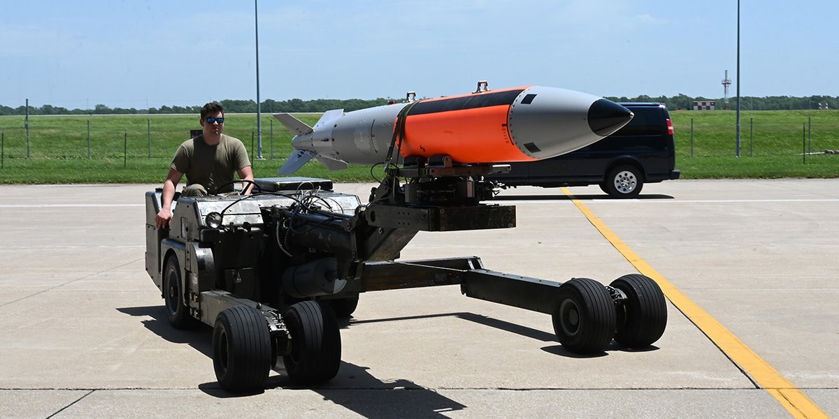 Во Франции признали утрату ядерного суверенитета: «Из-за Макрона потеряли независимость» Во Франции признали утрату ядерного суверенитета: «Из-за Макрона потеряли независимость»