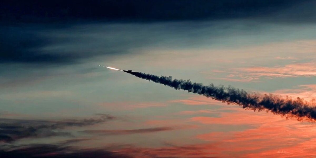 «Лондон и Манхэттен испарятся через 15 минут, обрушится огненный дождь». Британцы воют – русская подлодка на подходе «Лондон и Манхэттен испарятся через 15 минут, обрушится огненный дождь». Британцы воют – русская подлодка на подходе